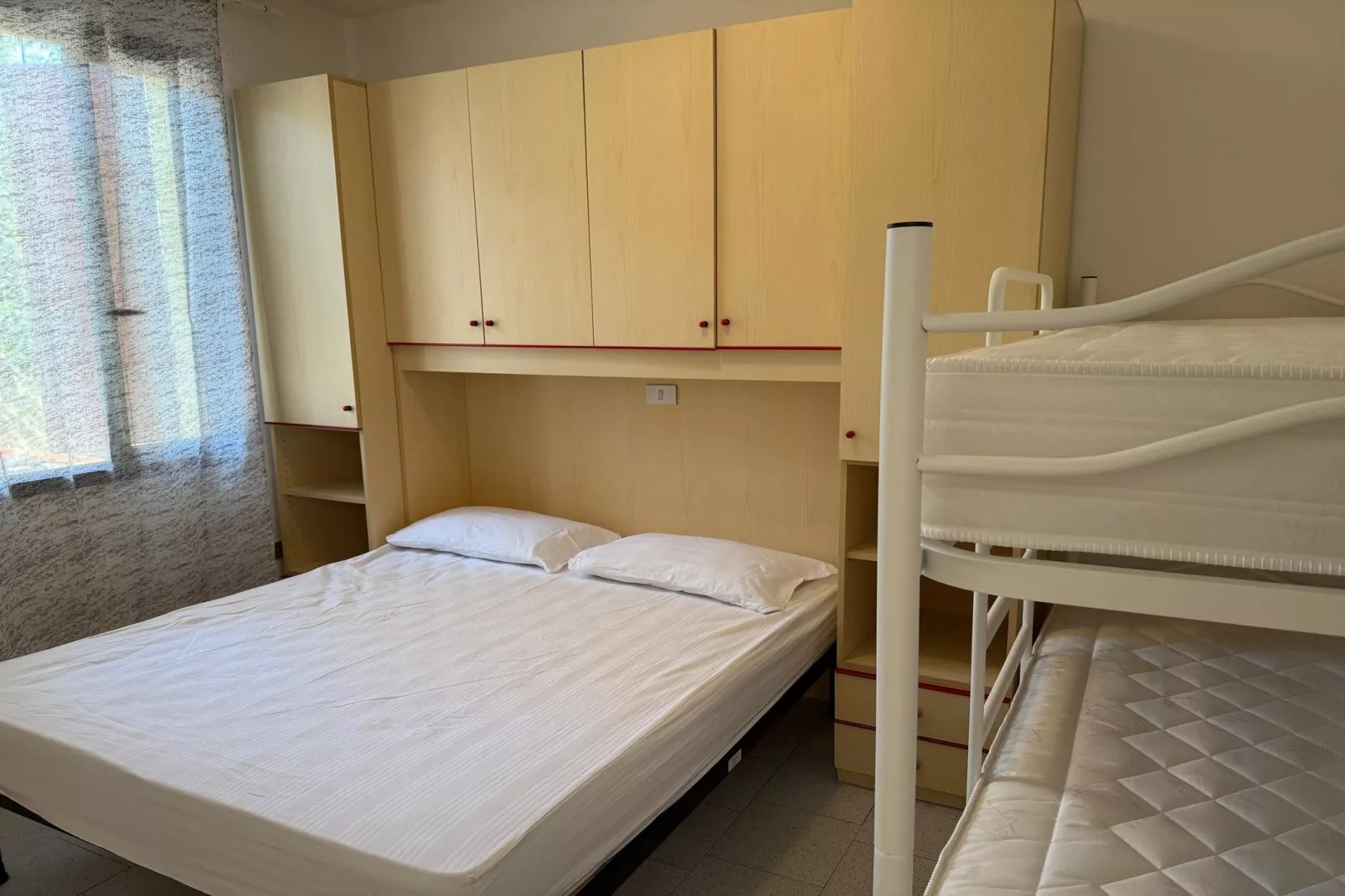 Germana trilo – 1 -Schlafzimmer