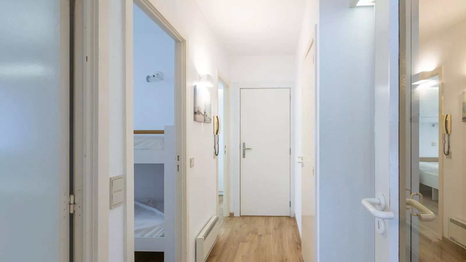 Twins - 0503 + park. 10-Innenbereich