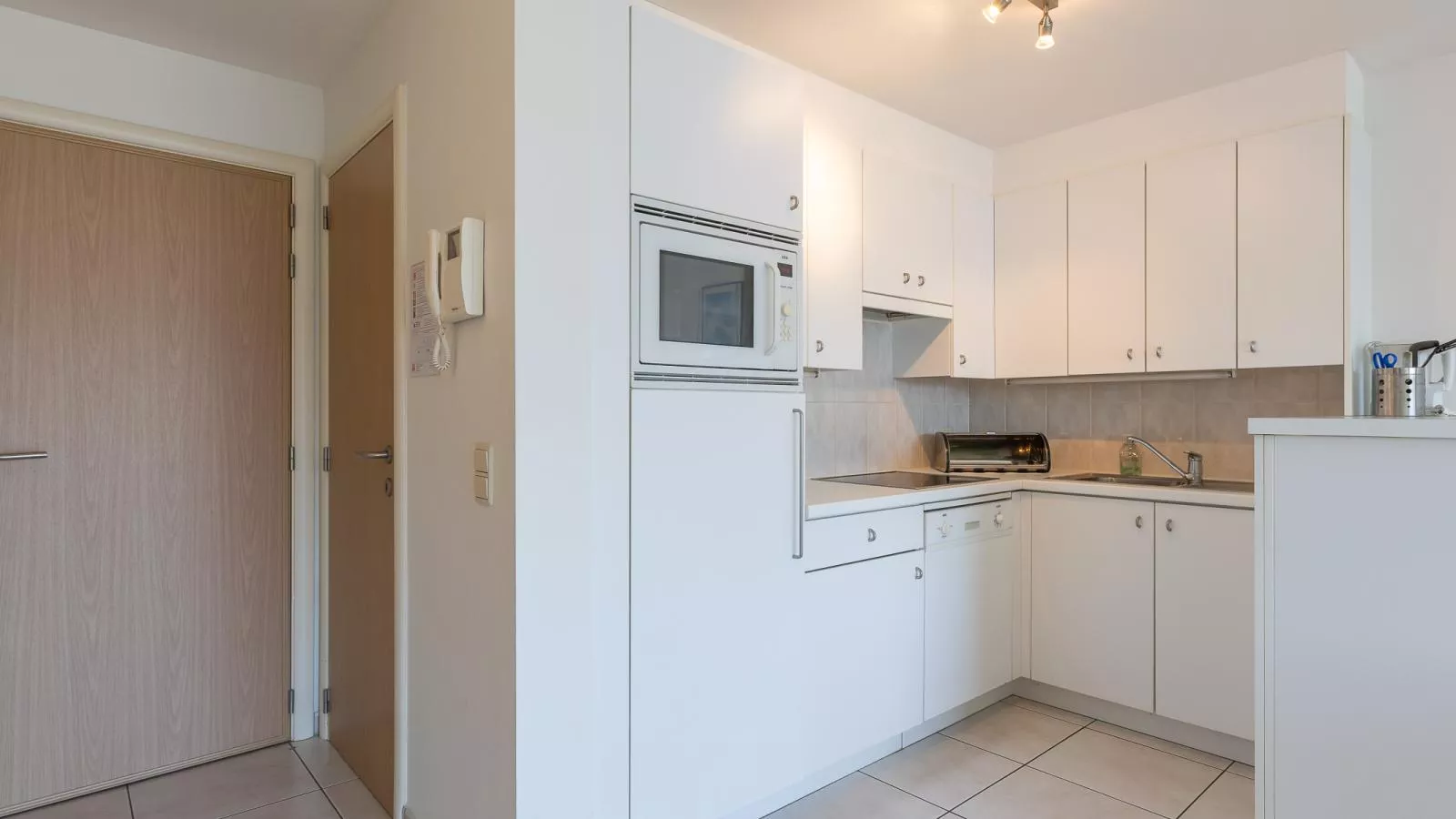 Viking - 0508-Kitchen