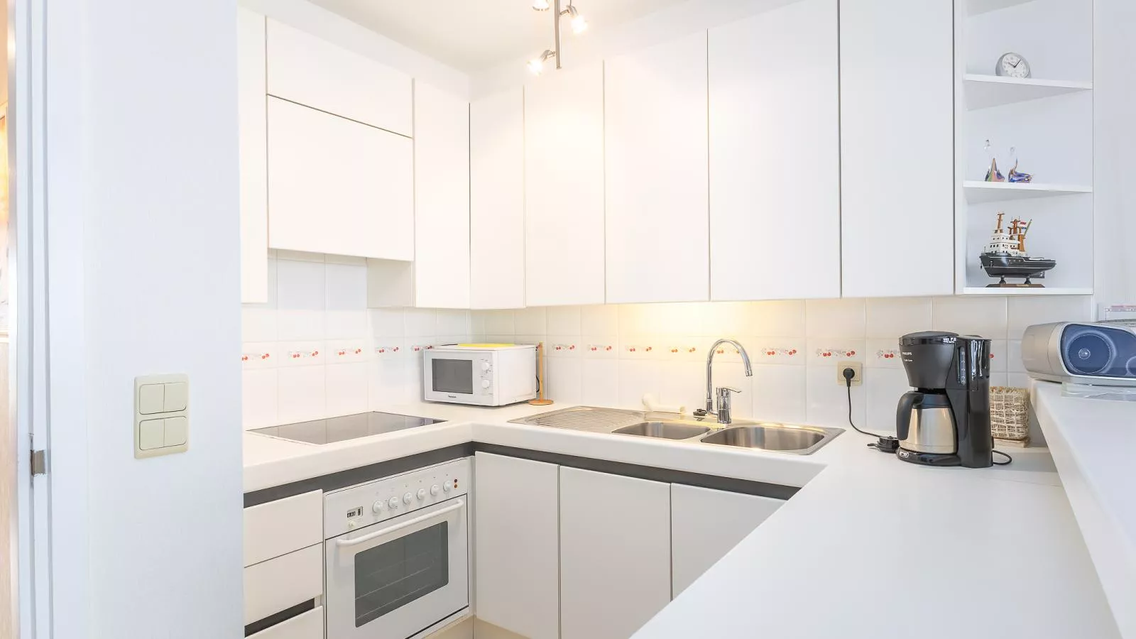 Mistral - 0901-Kitchen