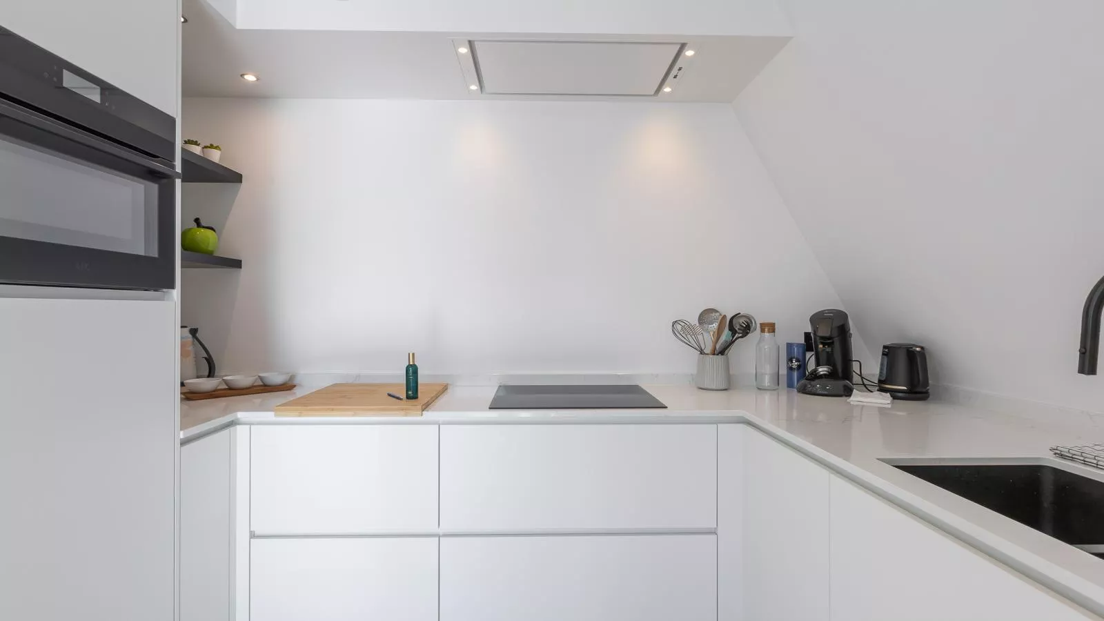 Green Lane The Sun  - 0401 + box 60-Kitchen