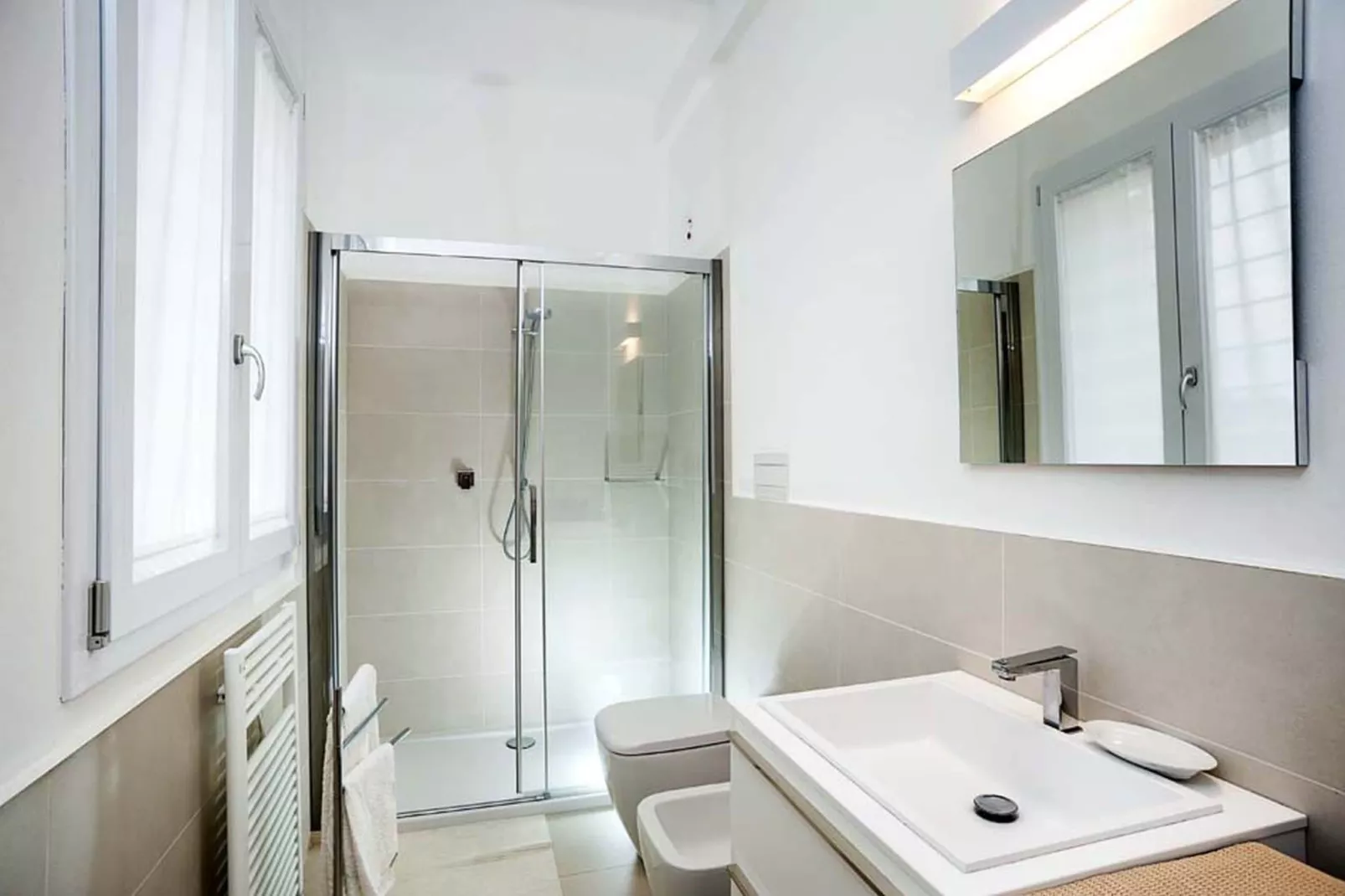 Capo Passero Otto-Bathroom
