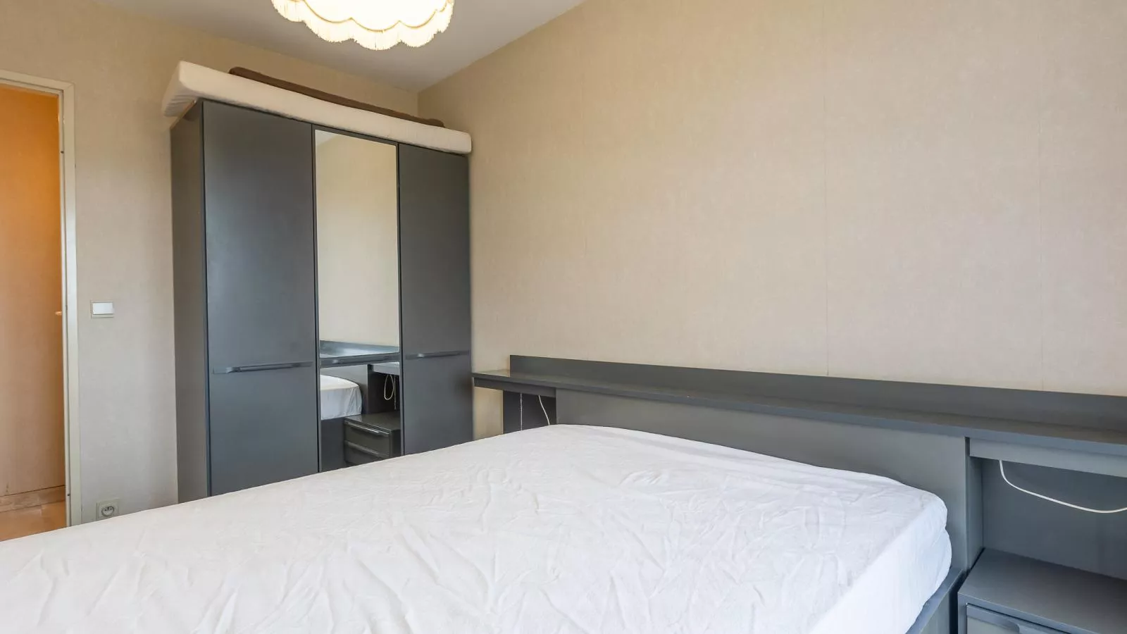 Espace II - 0102 + box 2 (Magnum)-Schlafzimmer