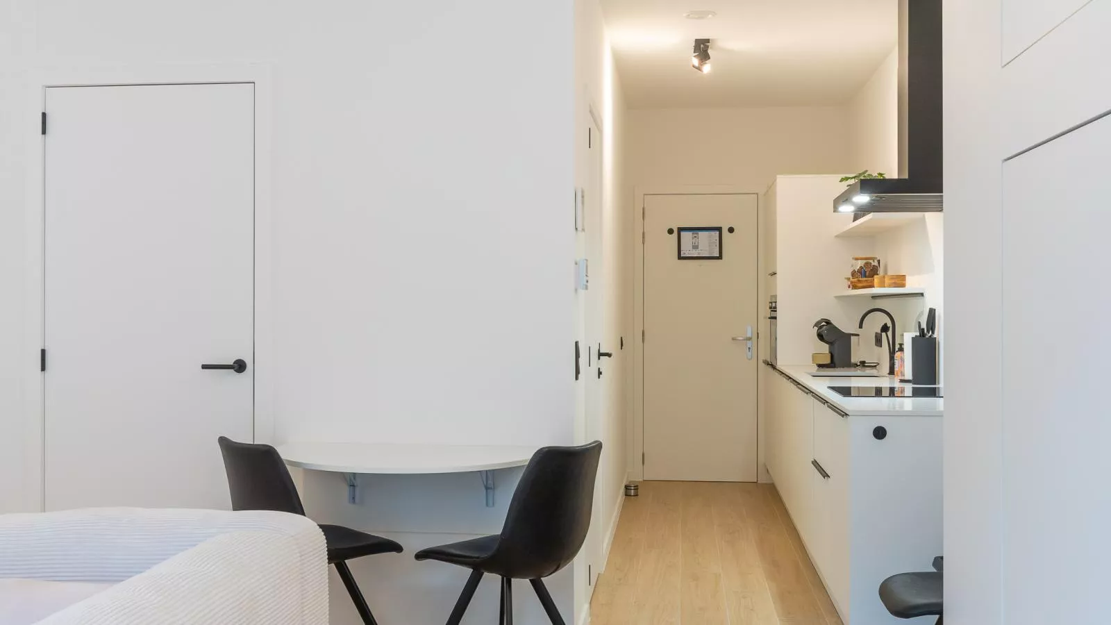 Omnia 7 - 0103 + park. 5-Küche