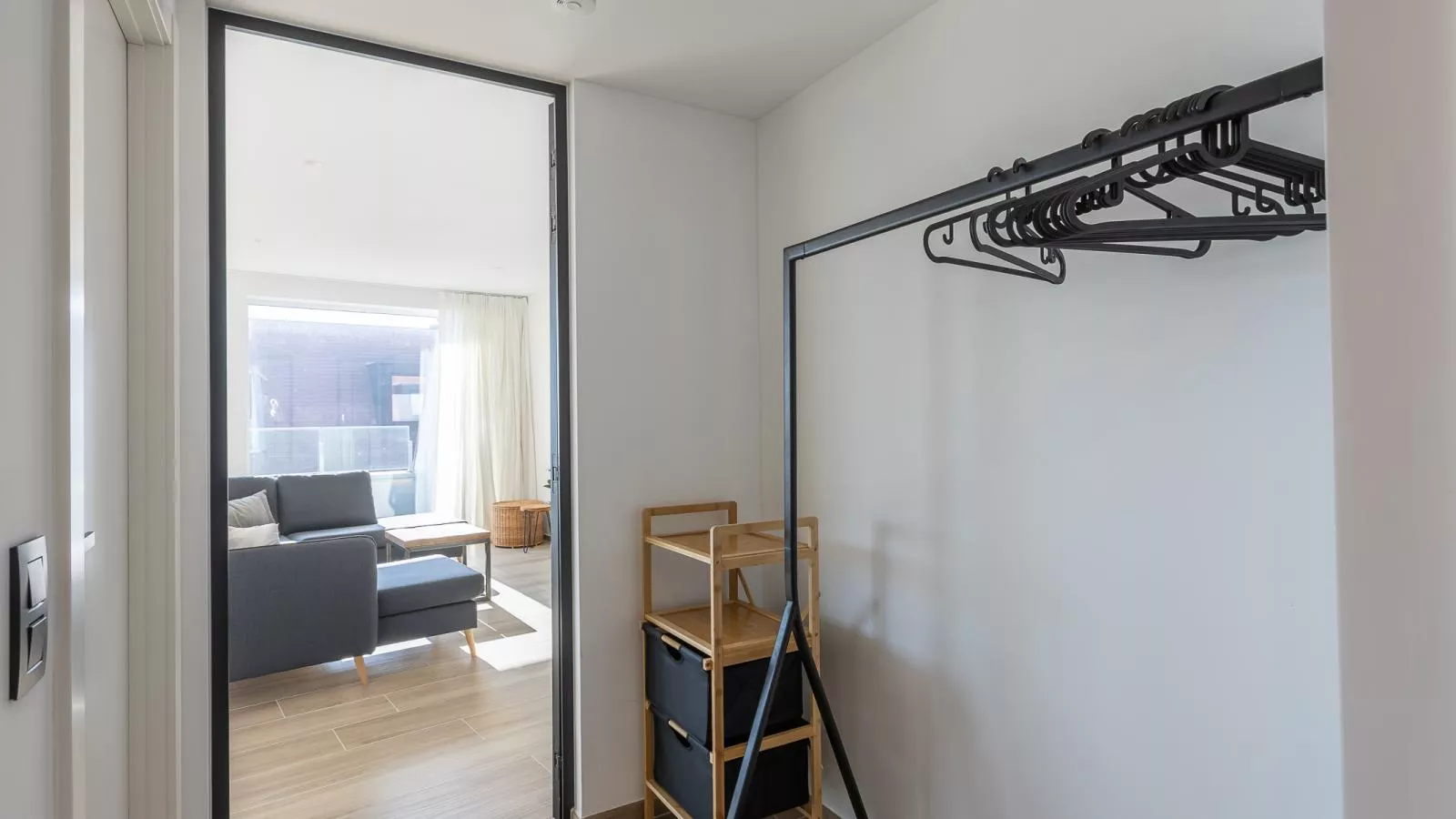 Green Lane The Sun  - 0401 + box 60-Indoor