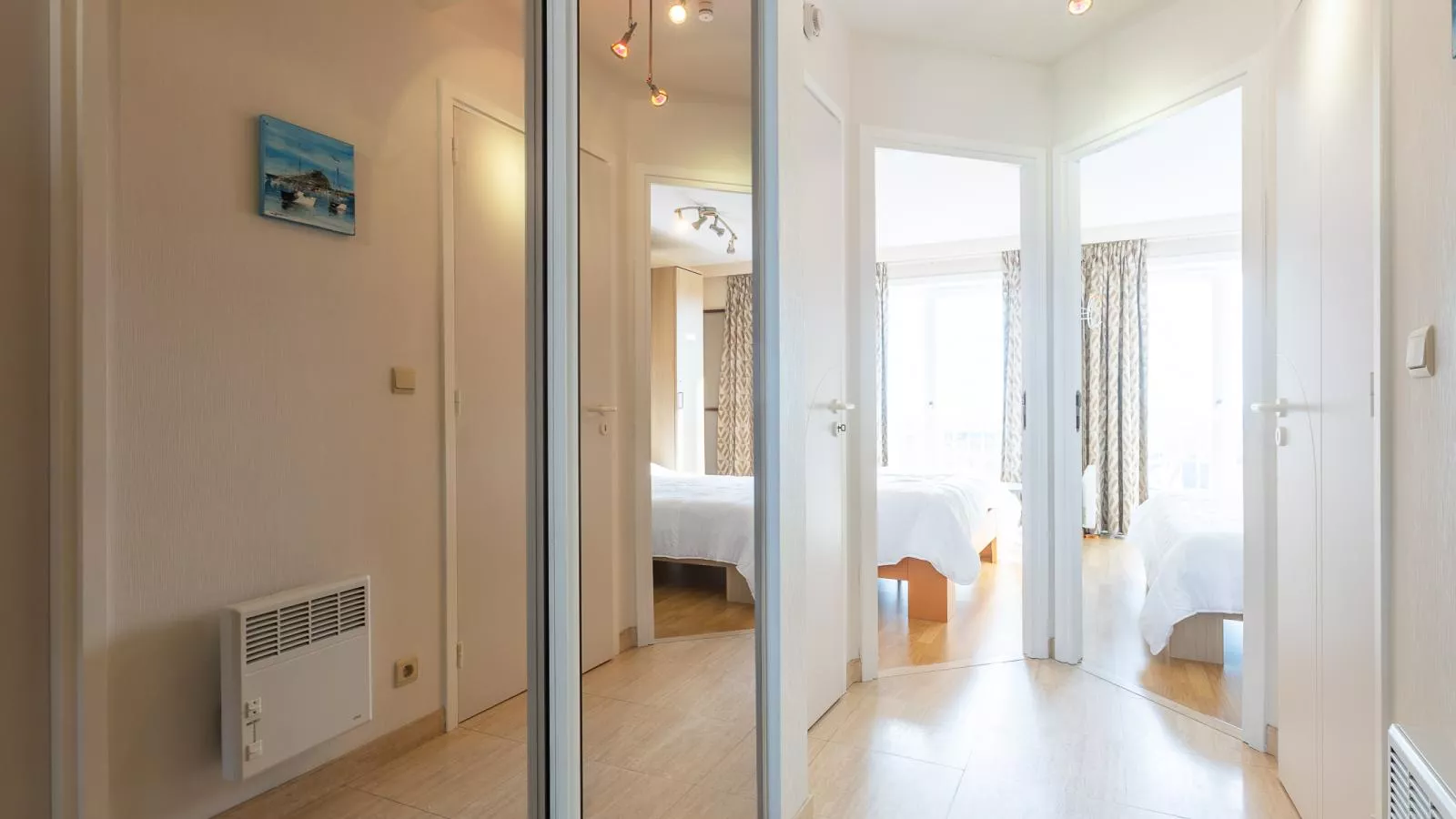 Mistral - 0901-Indoor