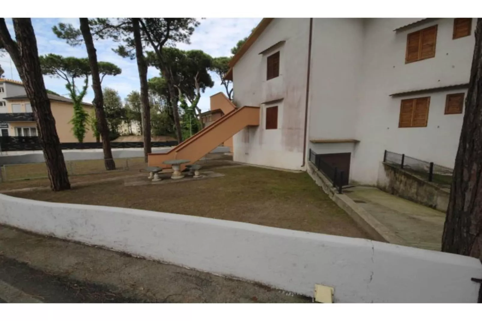 Ornella trilo - 31 -Jardins en été