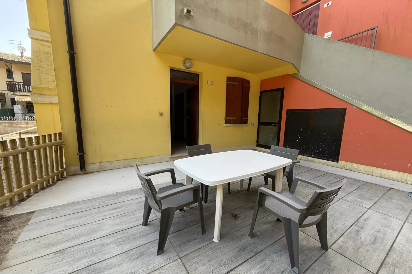Germana trilo – 1 -Terrasse/Balkon
