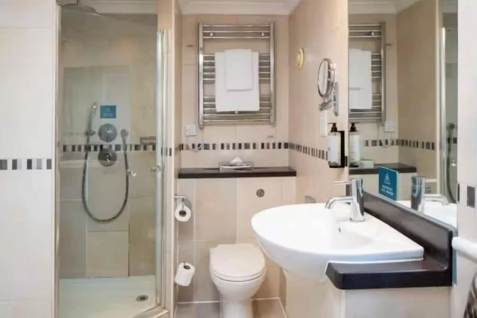 Standard family room for 4(2A+2C)-Salle de bain