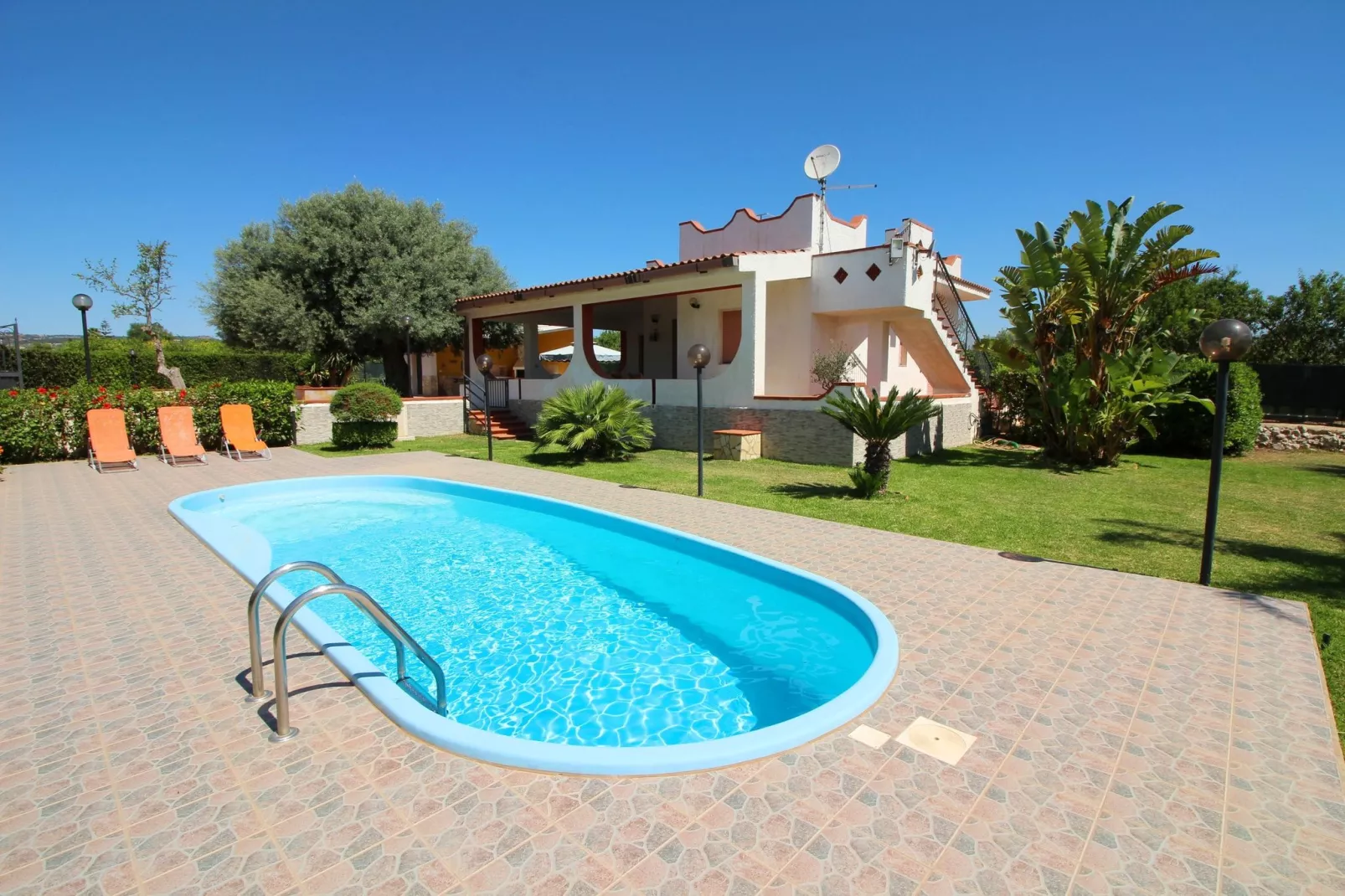 Villa Floridia Siracusa-Außenbereich Sommer