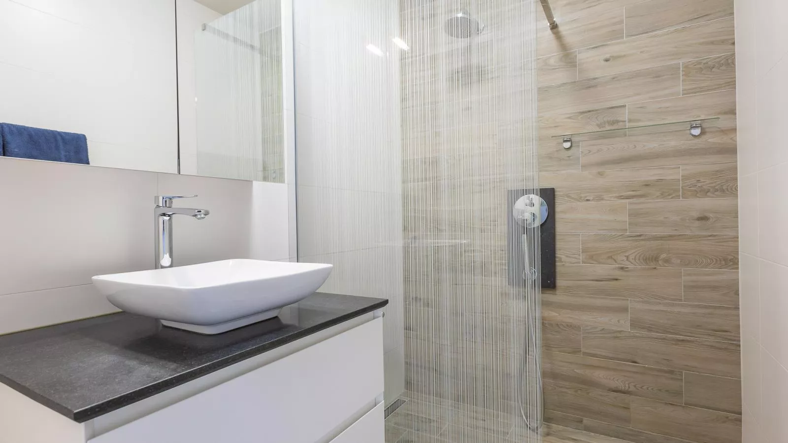 Sun Beach - 0501-Badezimmer