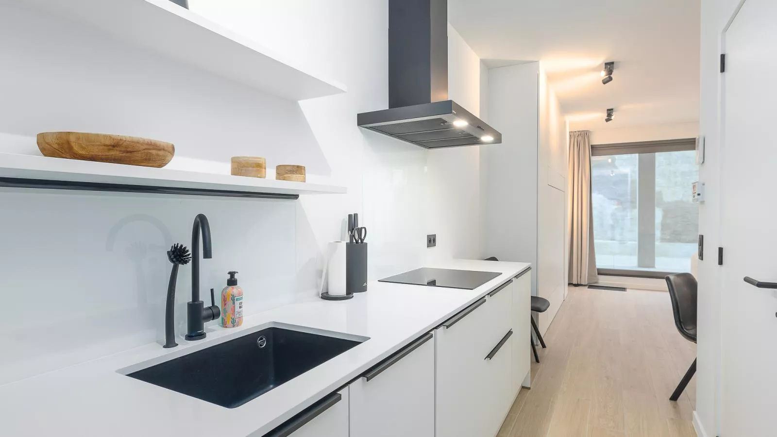 Omnia 7 - 0103 + park. 5-Küche