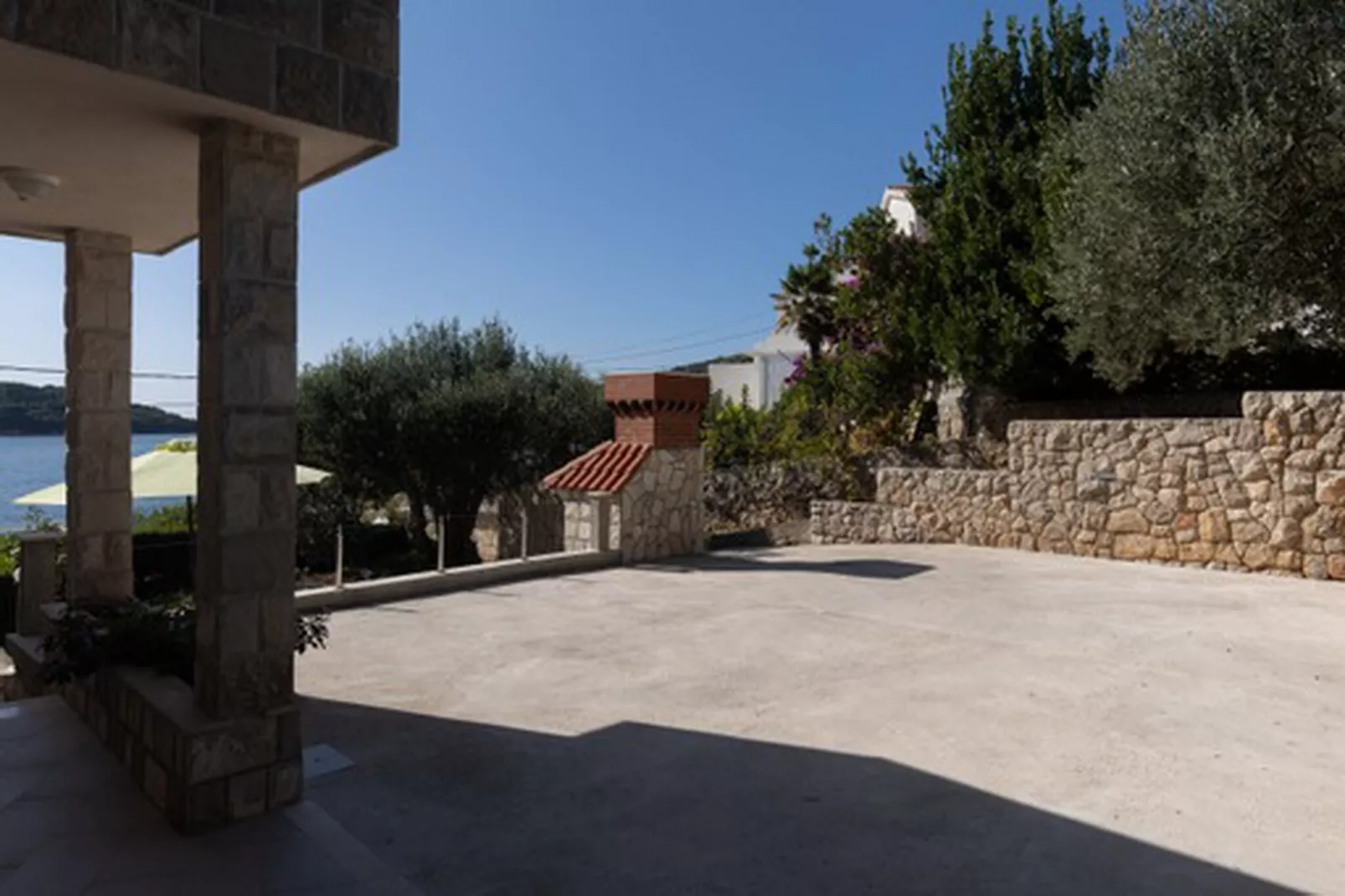 House Rašica -  One Bedroom Apartment with Terrace and Sea view (1)-Parking