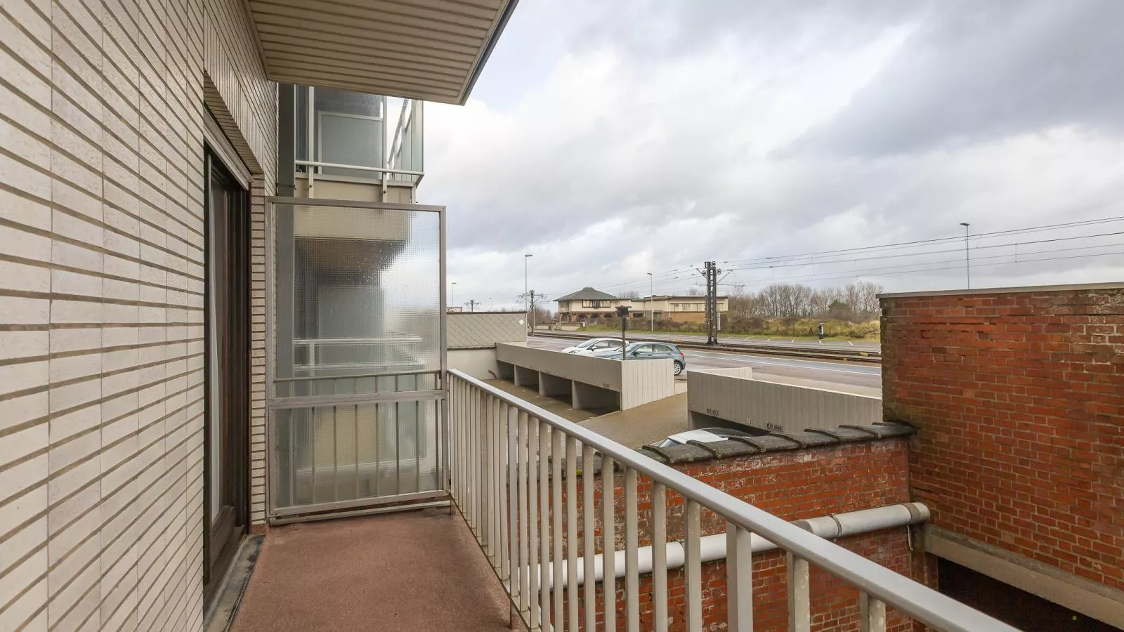 Sun Beach - 0001 + box 82 (Green Garden)-Im Freien