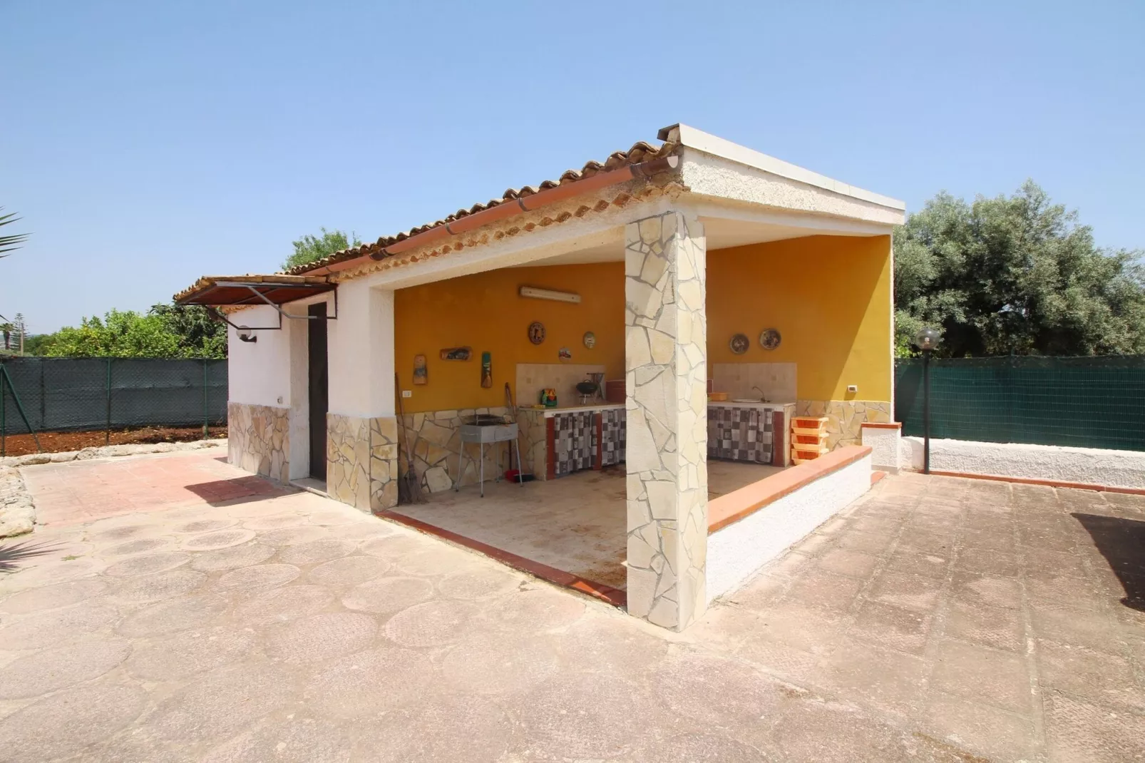 Villa Floridia Siracusa-Terrassenbalkon