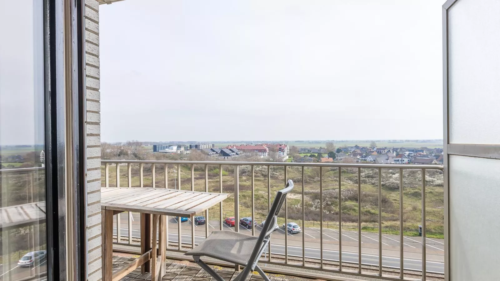 Sun Beach - 0501-Im Freien