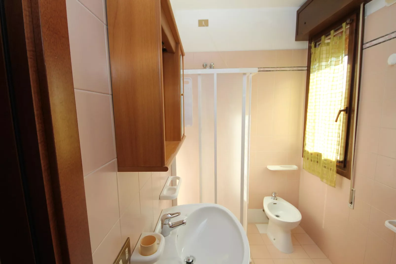 Jolanda TE – 13-Bathroom