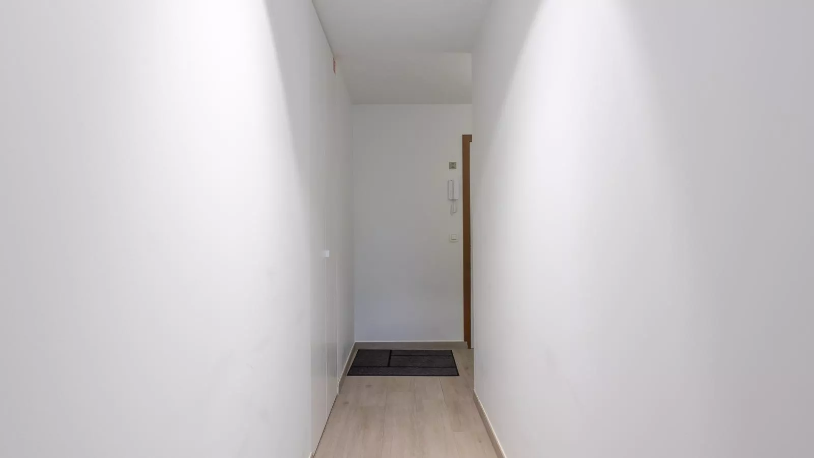 Manager  - 0509 + box 39 (Green Garden)-Innenbereich