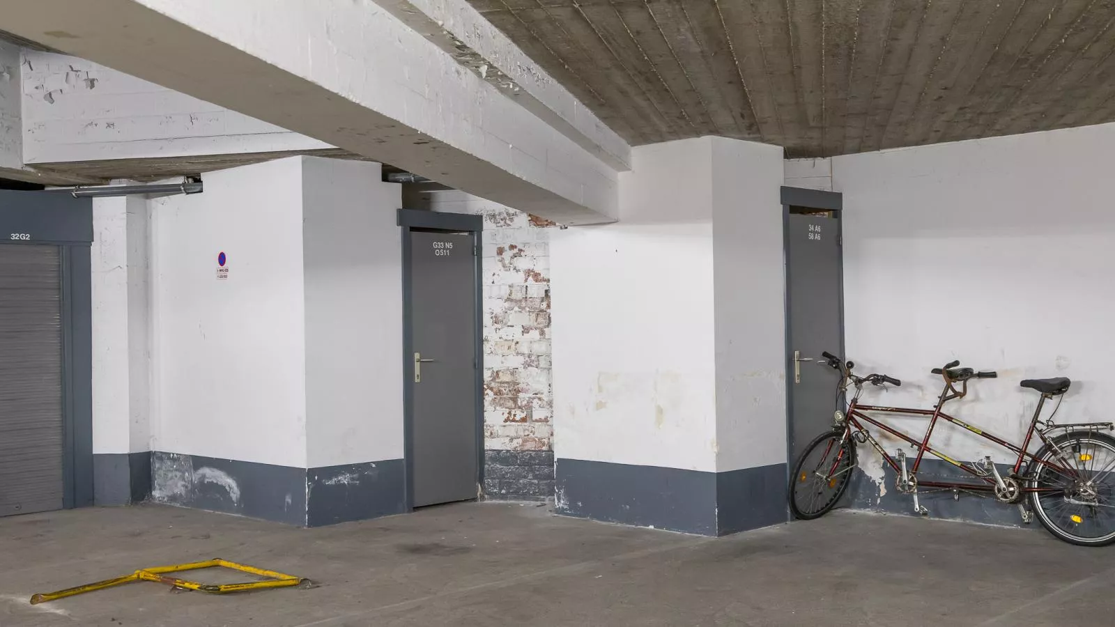 Manager  - 0511 + park. 33-Im Freien