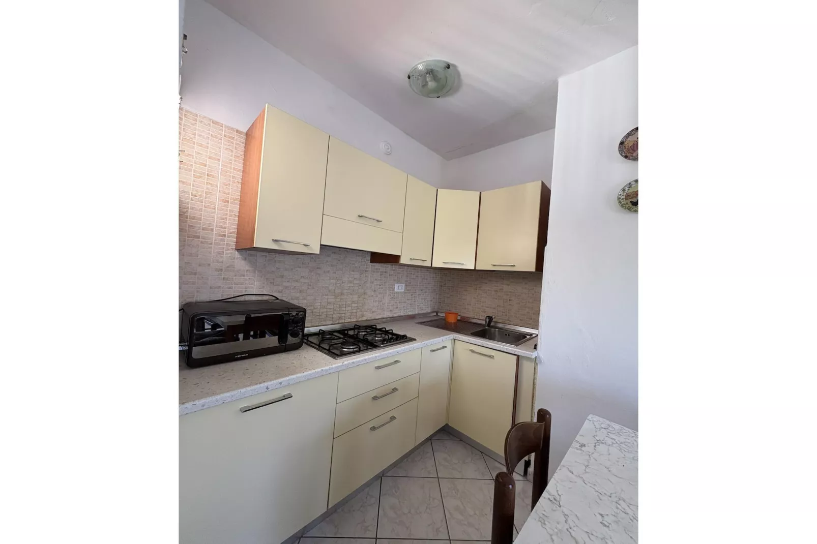 Susy trilo – 6 -Kitchen