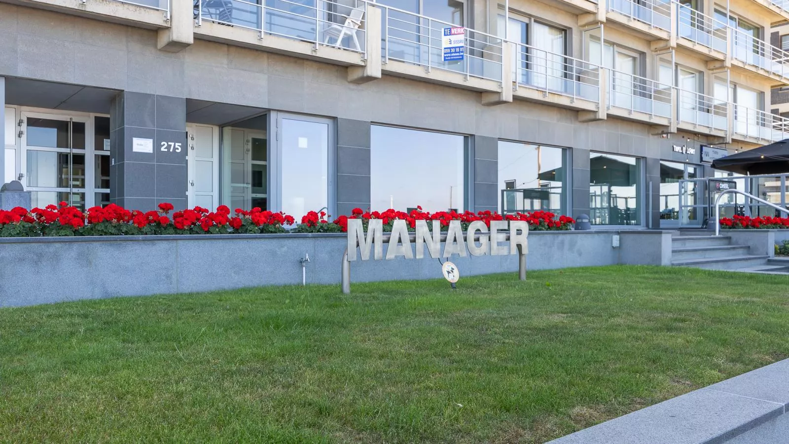 Manager  - 0511 + park. 33-Innenbereich