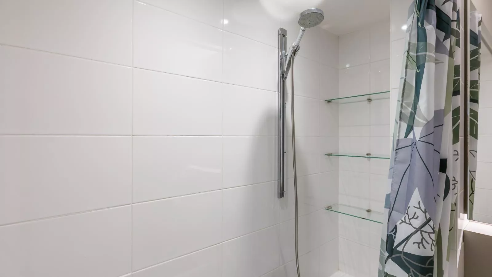 Loukojack - 0601 + park. 12-Bathroom