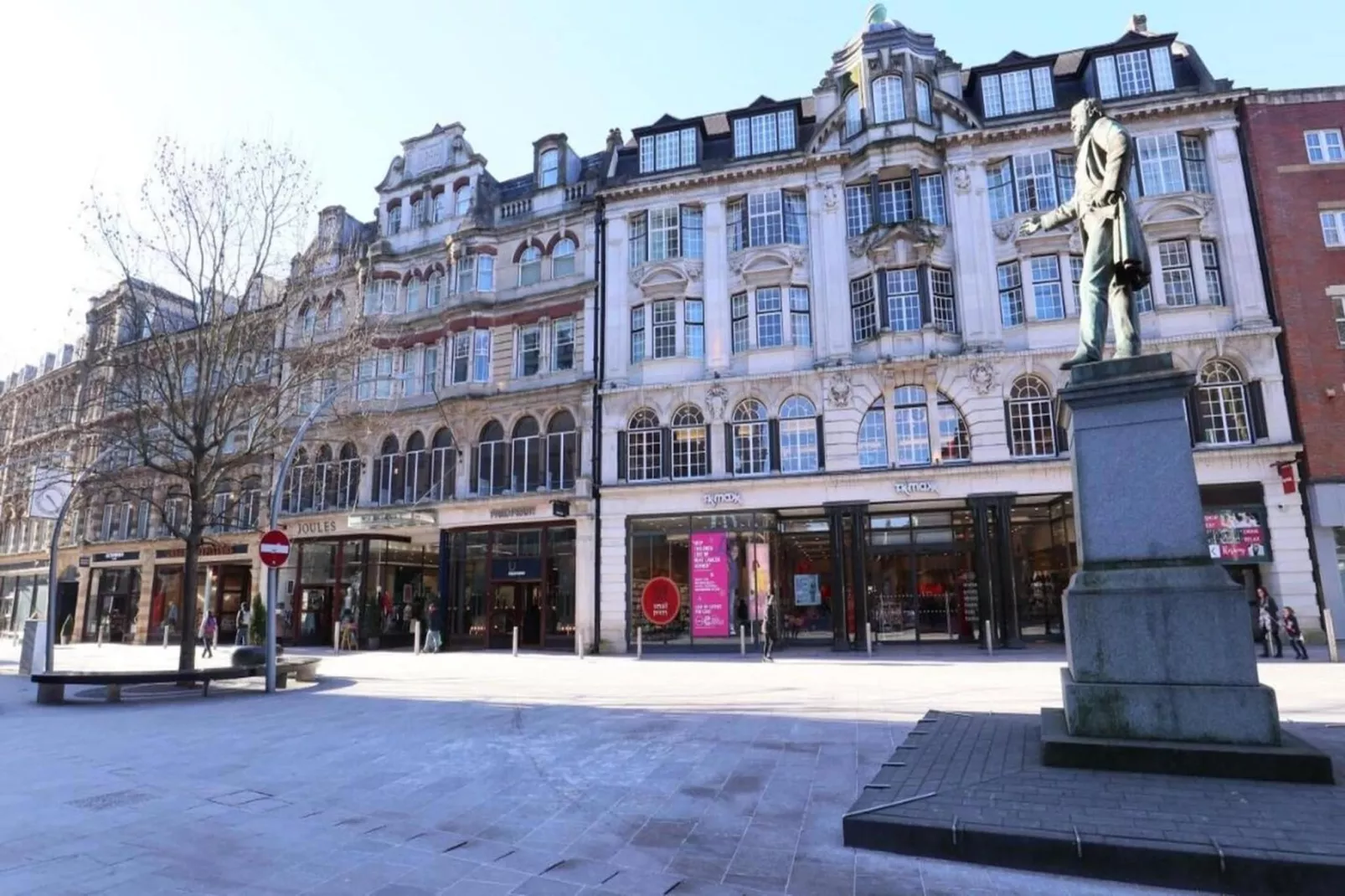 Deluxe Double Room with View-Facilities