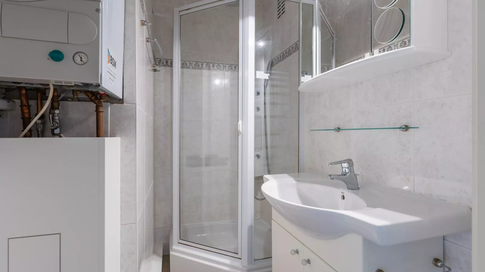 Loukojack - 0601 + park. 12-Bathroom