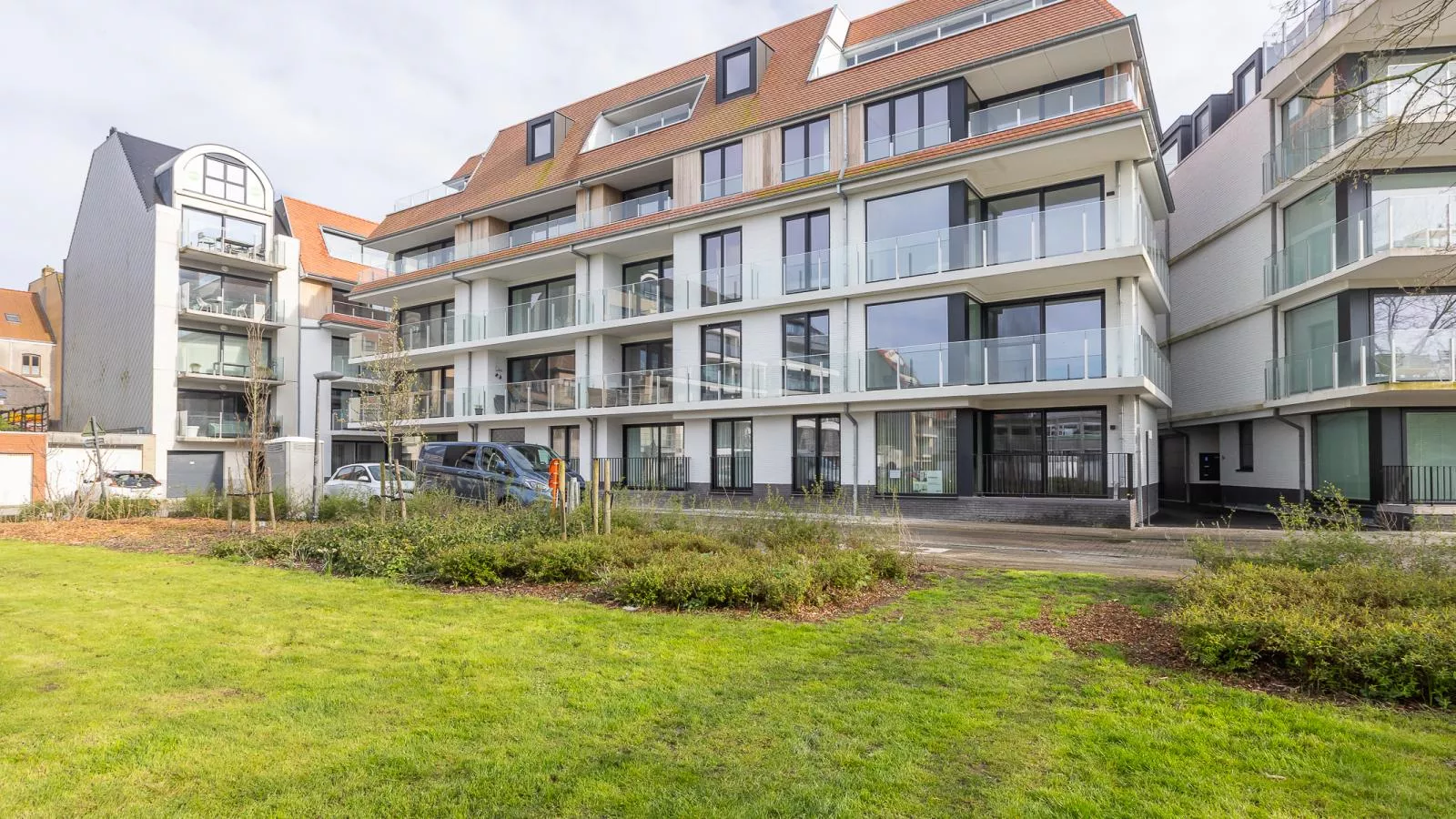 Green Lane The Park - 0004 + box 41-Outdoor