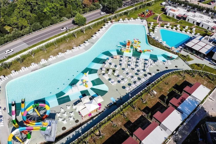 Sisan Family Resort Cisano di Bardolino - App 3 pax-Schwimmbad