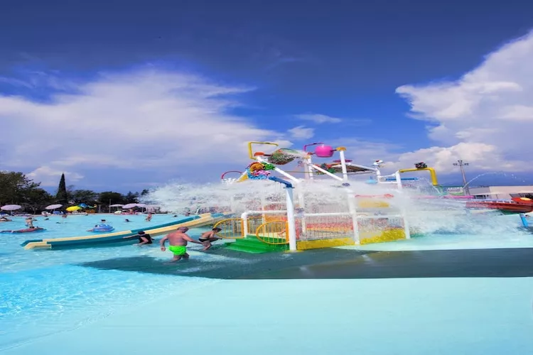 Sisan Family Resort Cisano di Bardolino - App 5 pax-Schwimmbad