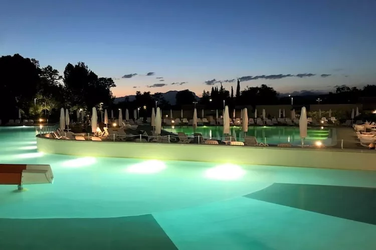 Sisan Family Resort Cisano di Bardolino - App 2 pax-Schwimmbad