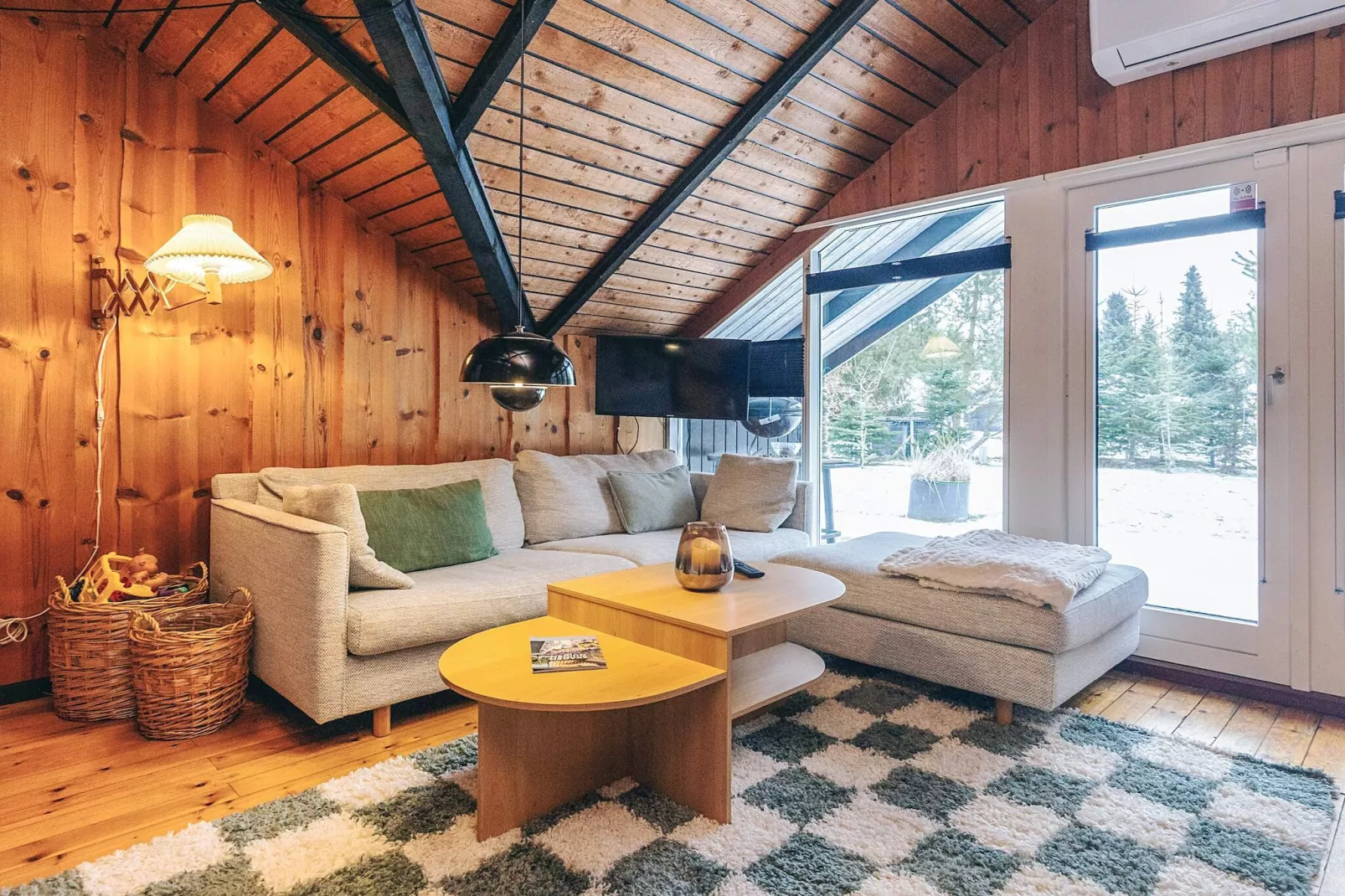 Ferienhaus in der Nähe eines Angelsees