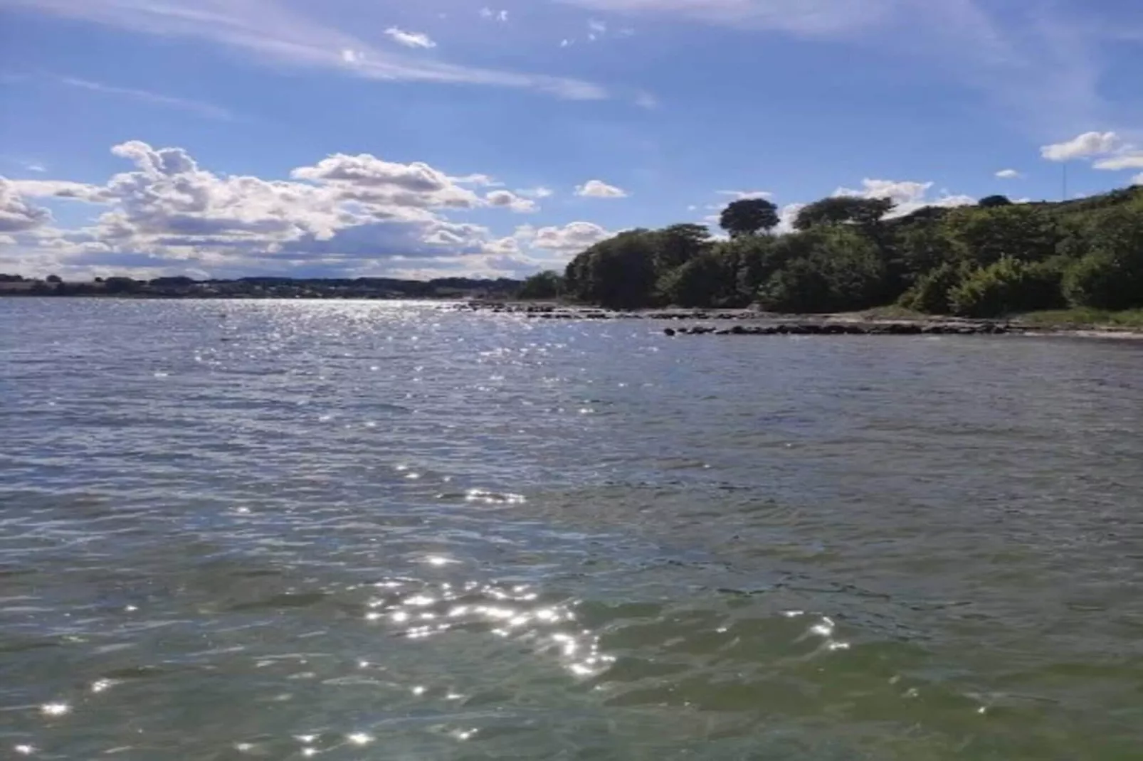 2 rooms w/partially seaview-Im Freien