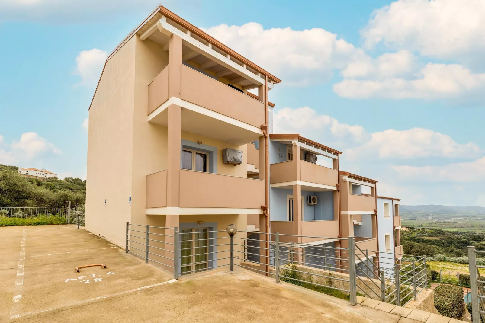 ATTICO BADESI CON PISCINA