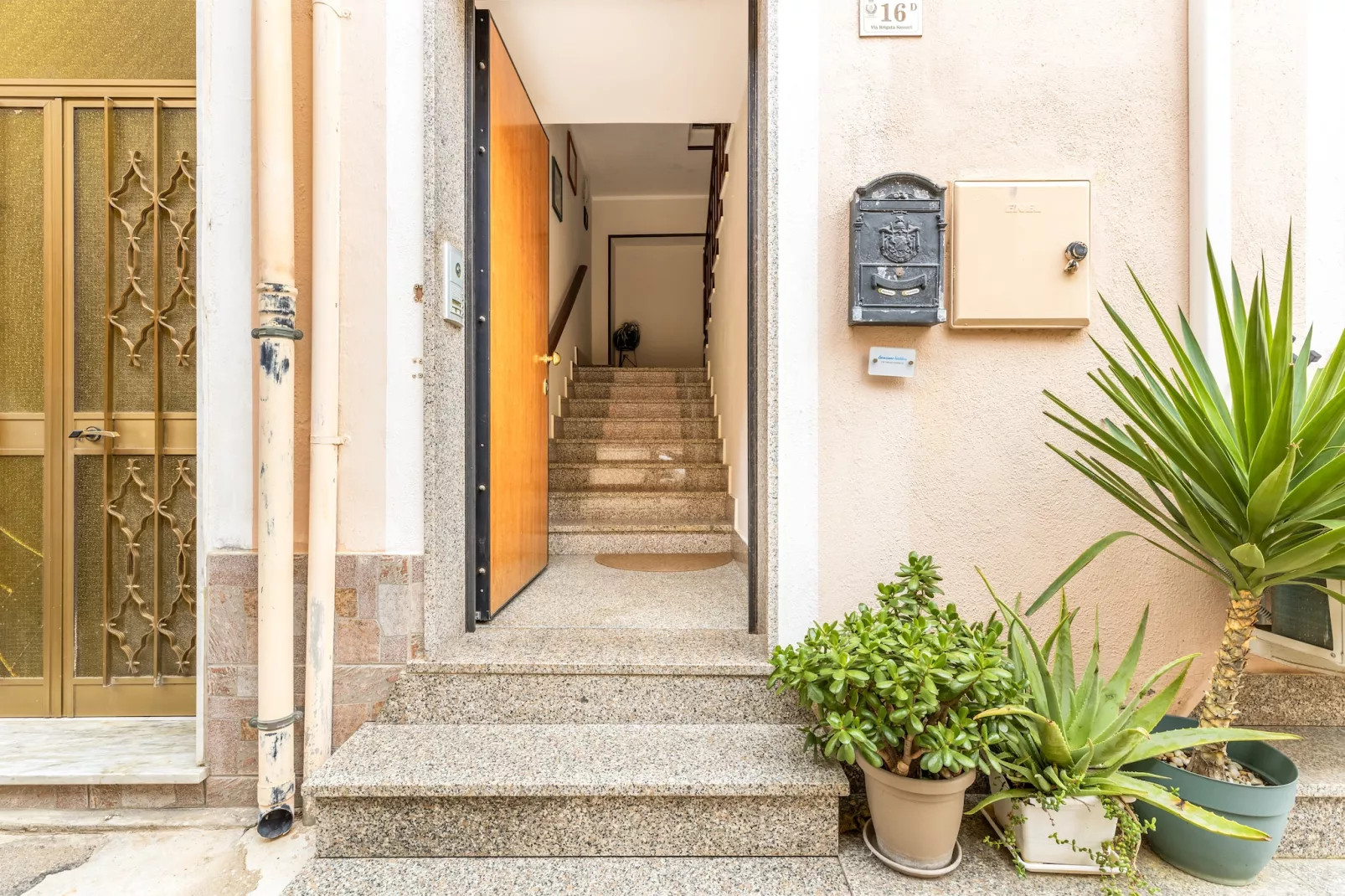 QUADRILOCALE CASTELSARDO CENTRO - Hall / réception