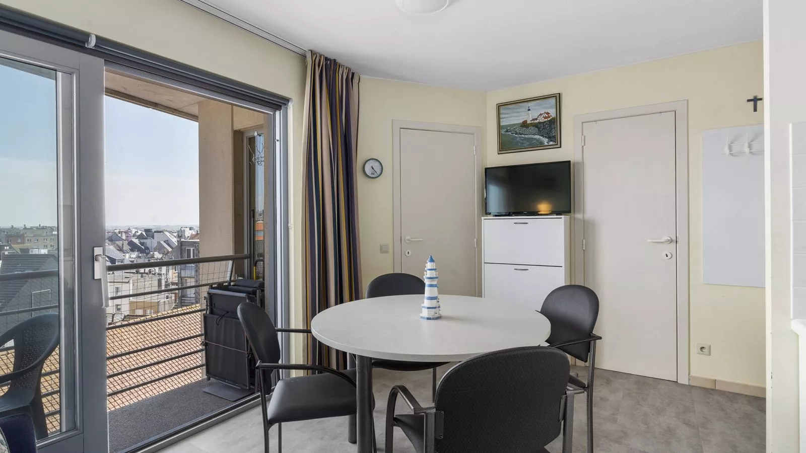 Ocean Suites - 714-Living room