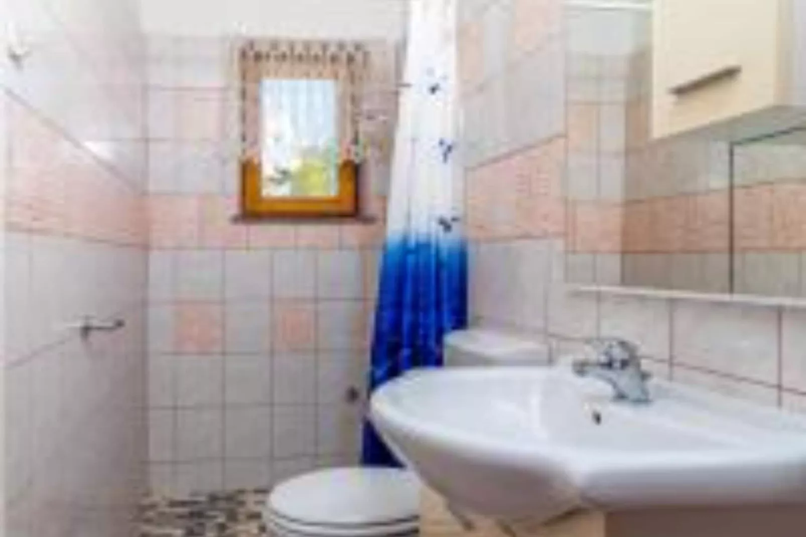 Apartments Panorama - Three Bedroom Apartment with Balcony and Sea View (3)-Bathroom