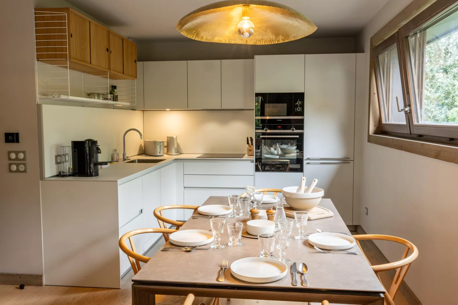 AS-96-FAUCIGNY - Salle à manger