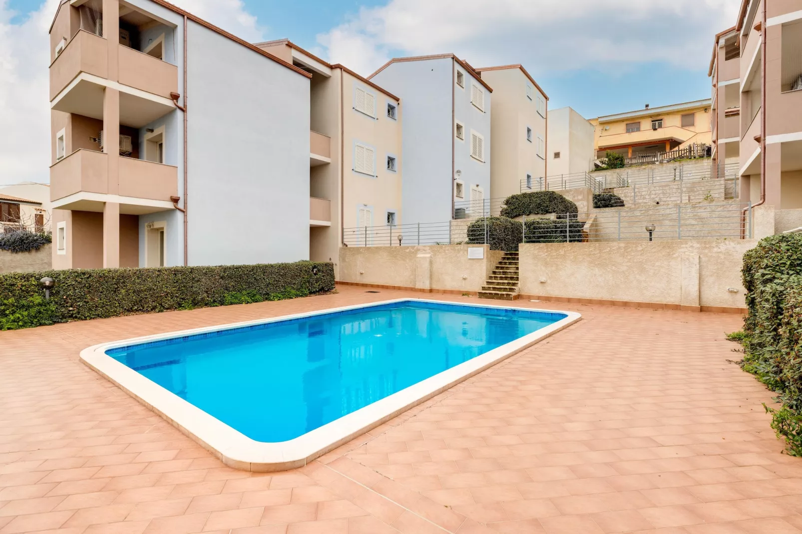 BILO BADESI CON PISCINA - Schwimmbad