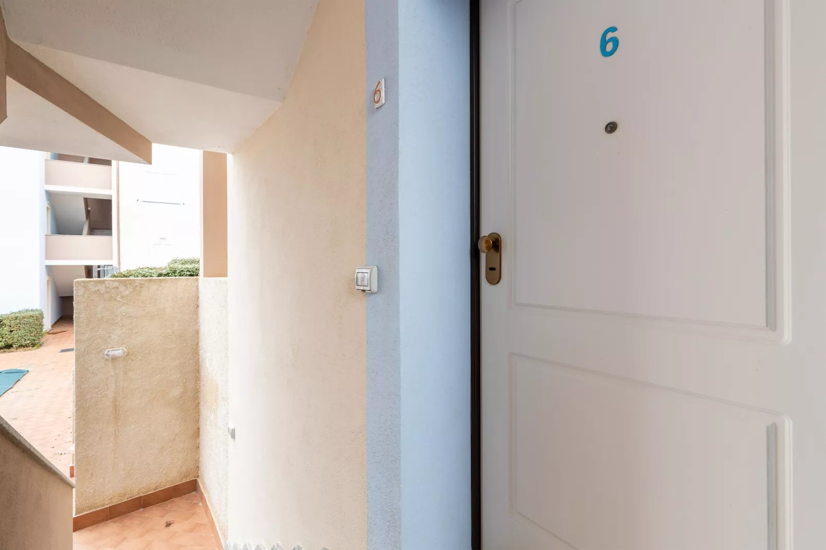 BILO BADESI CON PISCINA - Empfangshalle