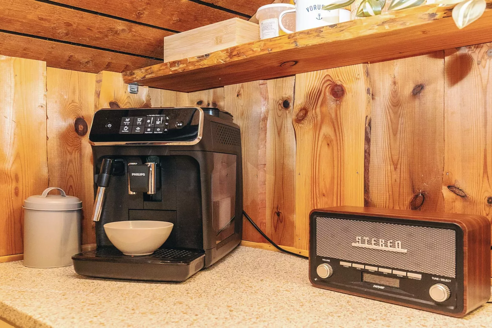 Ferienhaus in der Nähe eines Angelsees-Innenbereich