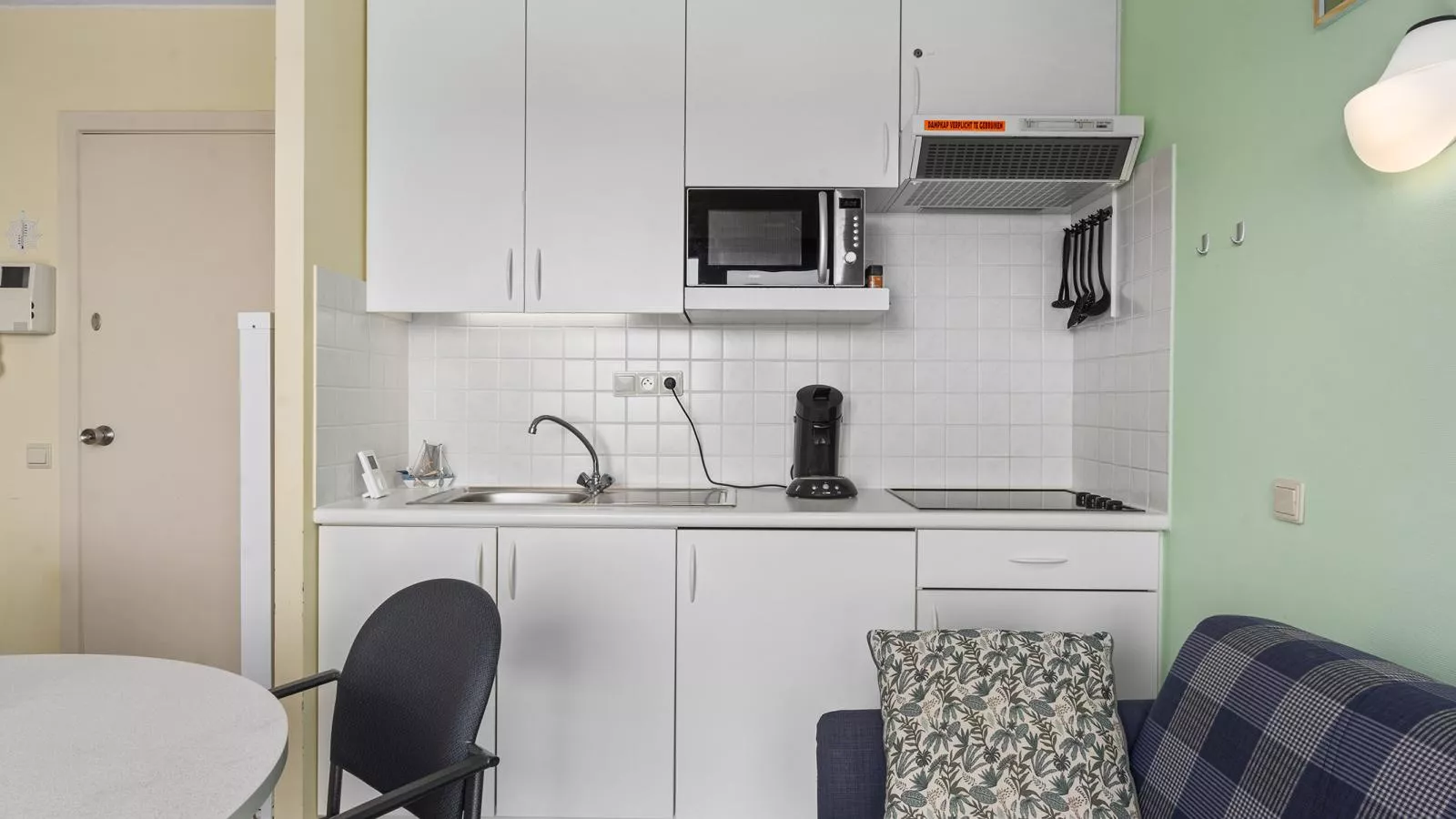 Ocean Suites - 714-Kitchen