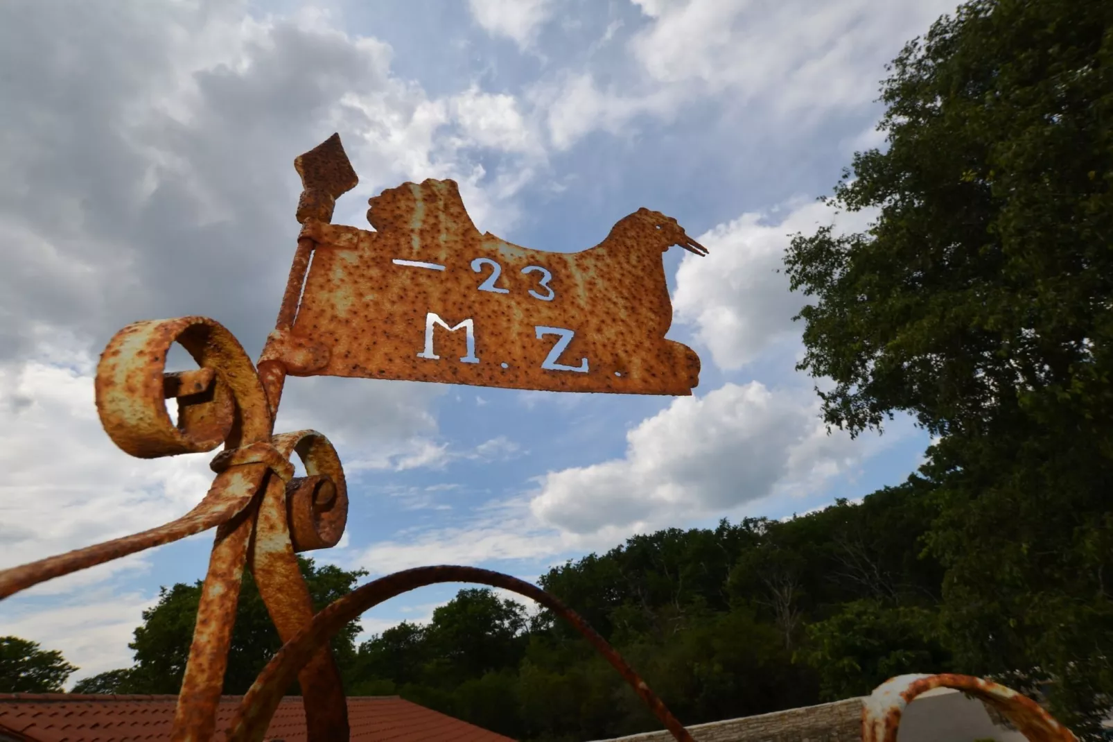 Tranquil Getaway with Shared Pool in Bale - One Bedroom Apartment