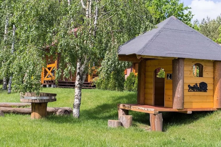 Domki letniskowe Dąbie-Gardens in summer