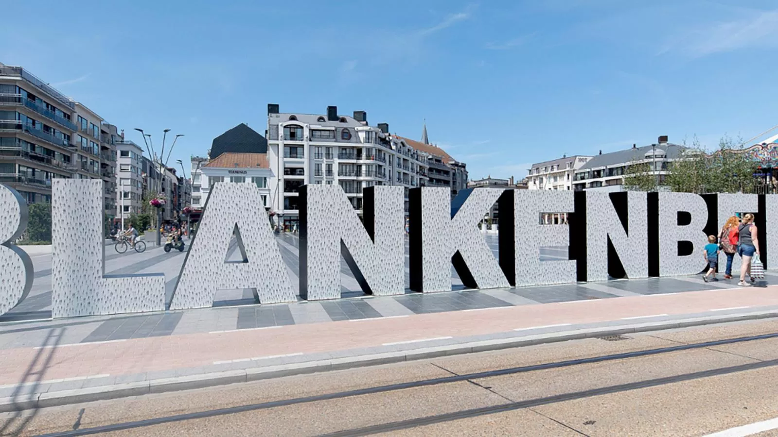 Nele en Pallieter - N2-Im Freien