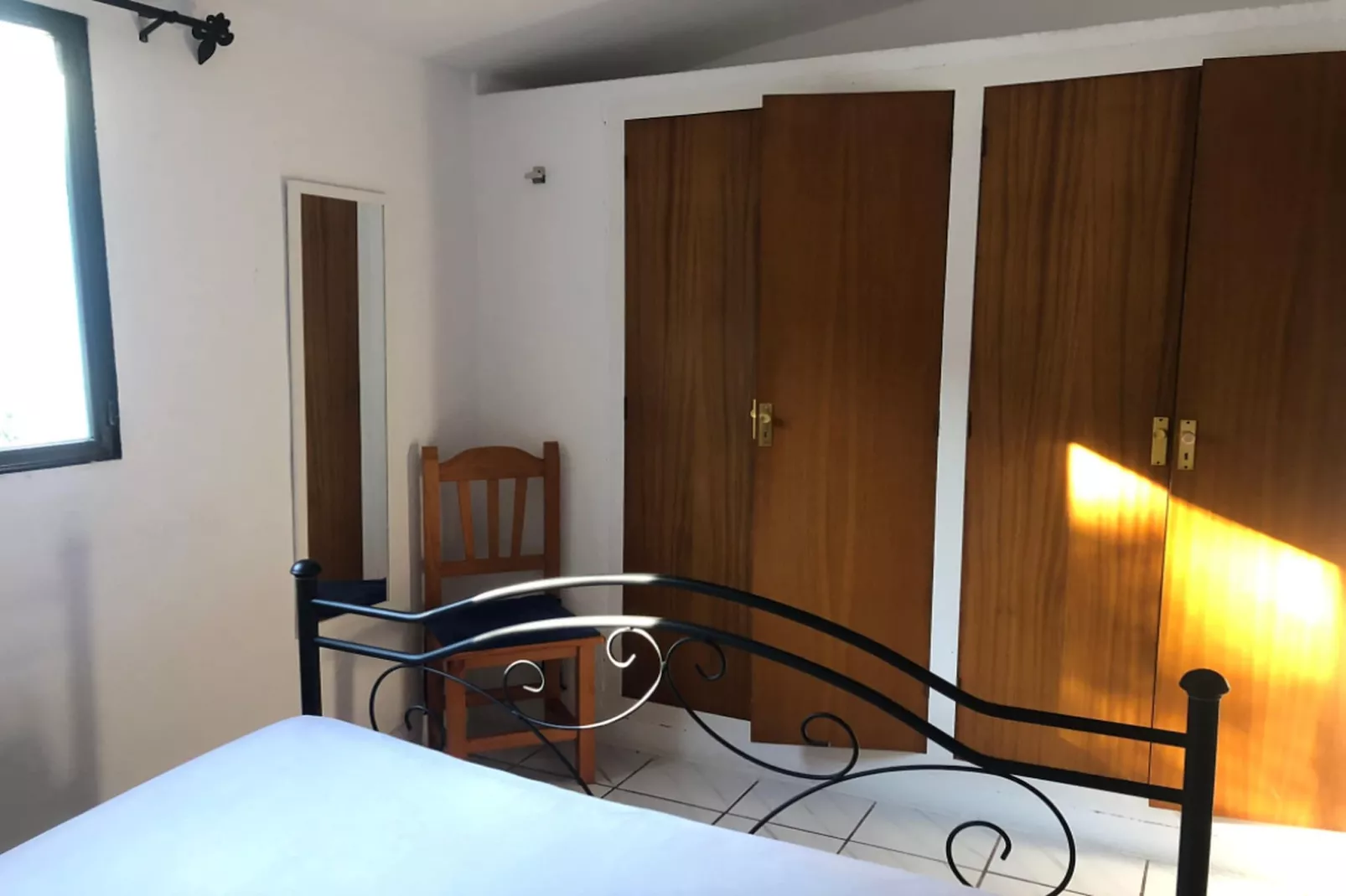 CASA EL CEREZO-Chambre