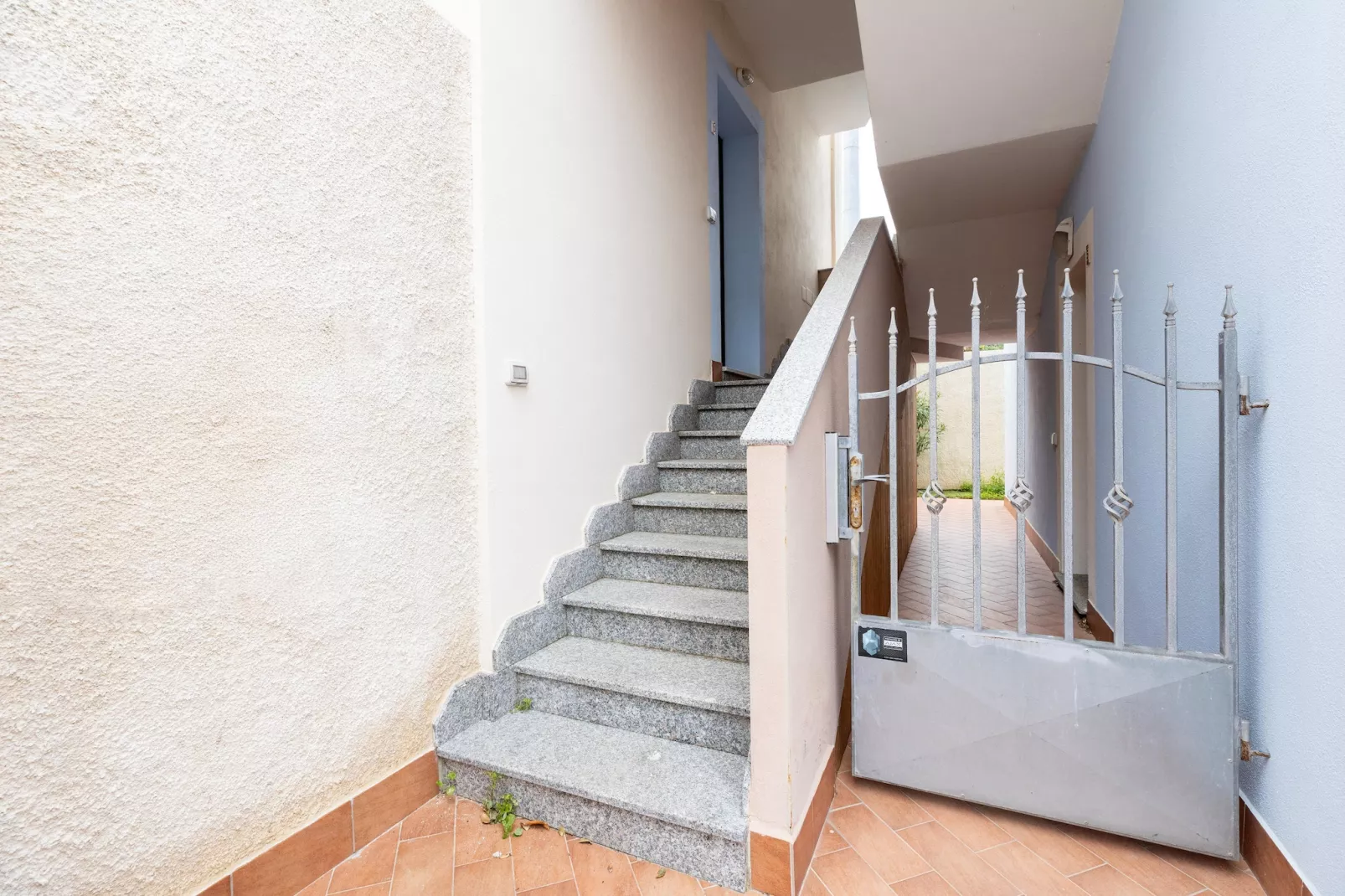 BILO BADESI CON PISCINA - Flur