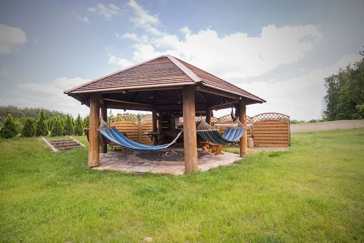 Domki letniskowe Dąbie-Gardens in summer