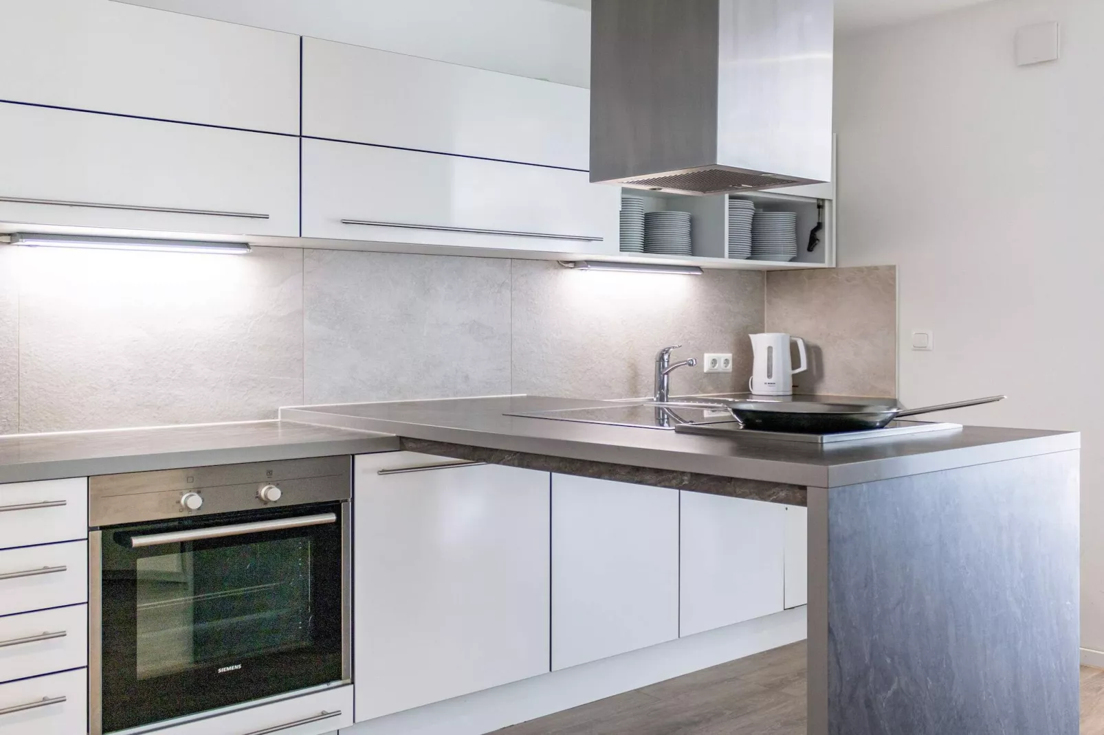 J_Z 10+2 *SWD - Indoor